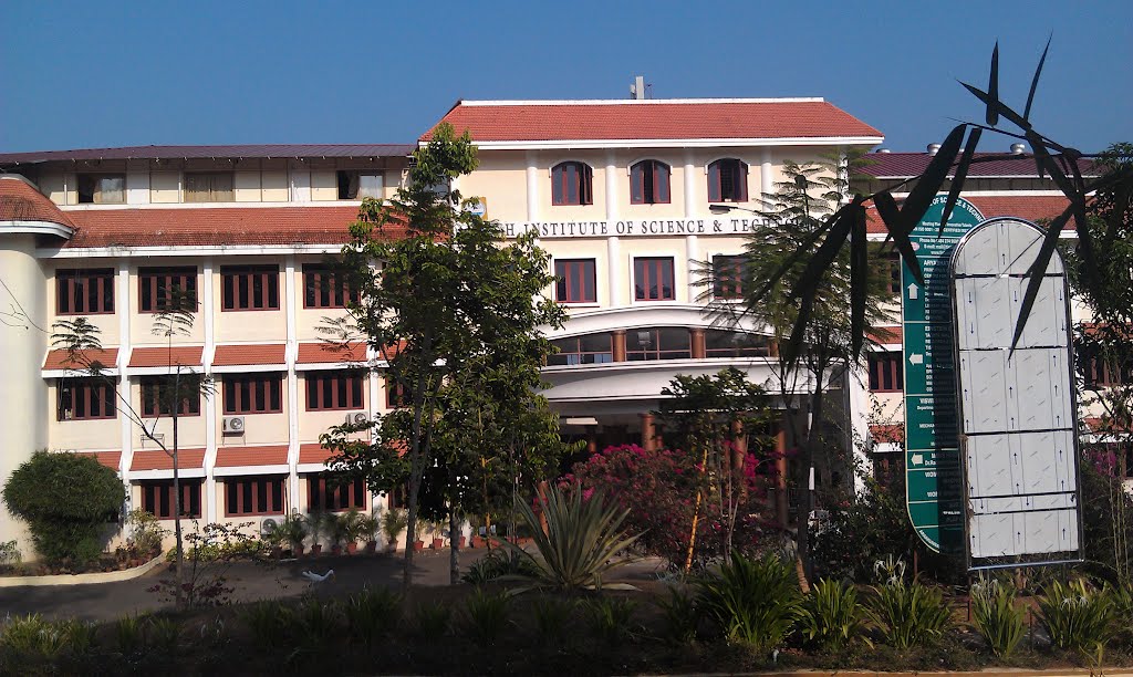 Toc H Institute Of Science And Technology in Kerala