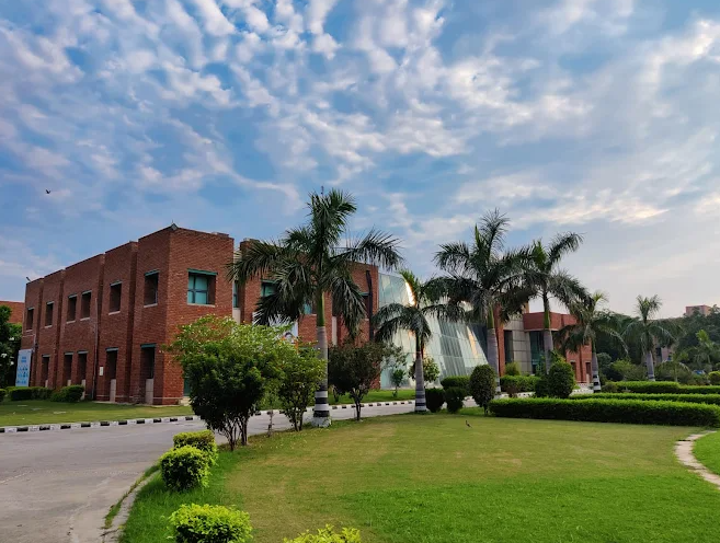 Jaipuria Institute of Management Noida Campus