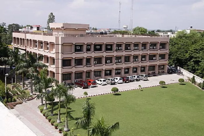 Post Graduate Diploma Management jaipuria Lucknow