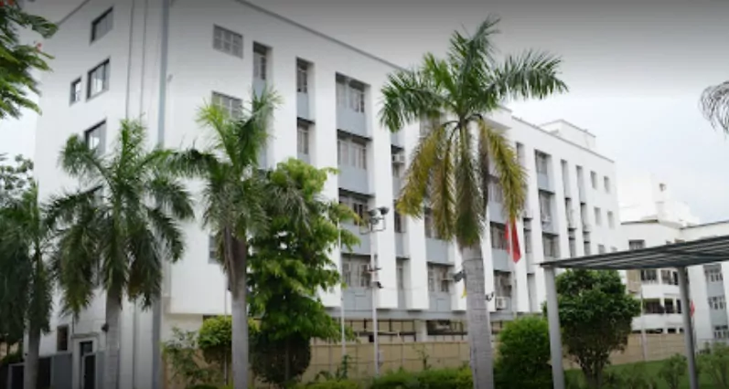 SKIP Ahmedabad College Campus